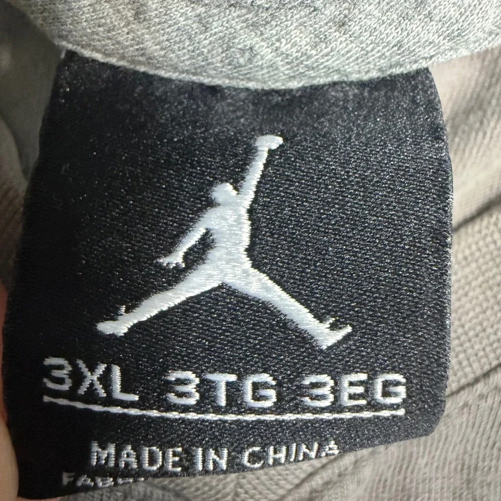 Jordan T-Shirt Mens 3XL Grey Orange Jumpman Logo V-Neck 467742-065